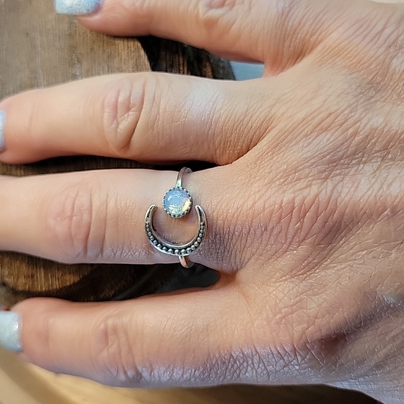Crescent Moonstone 925 Silver Dainty Ring - Picture 3 of 6